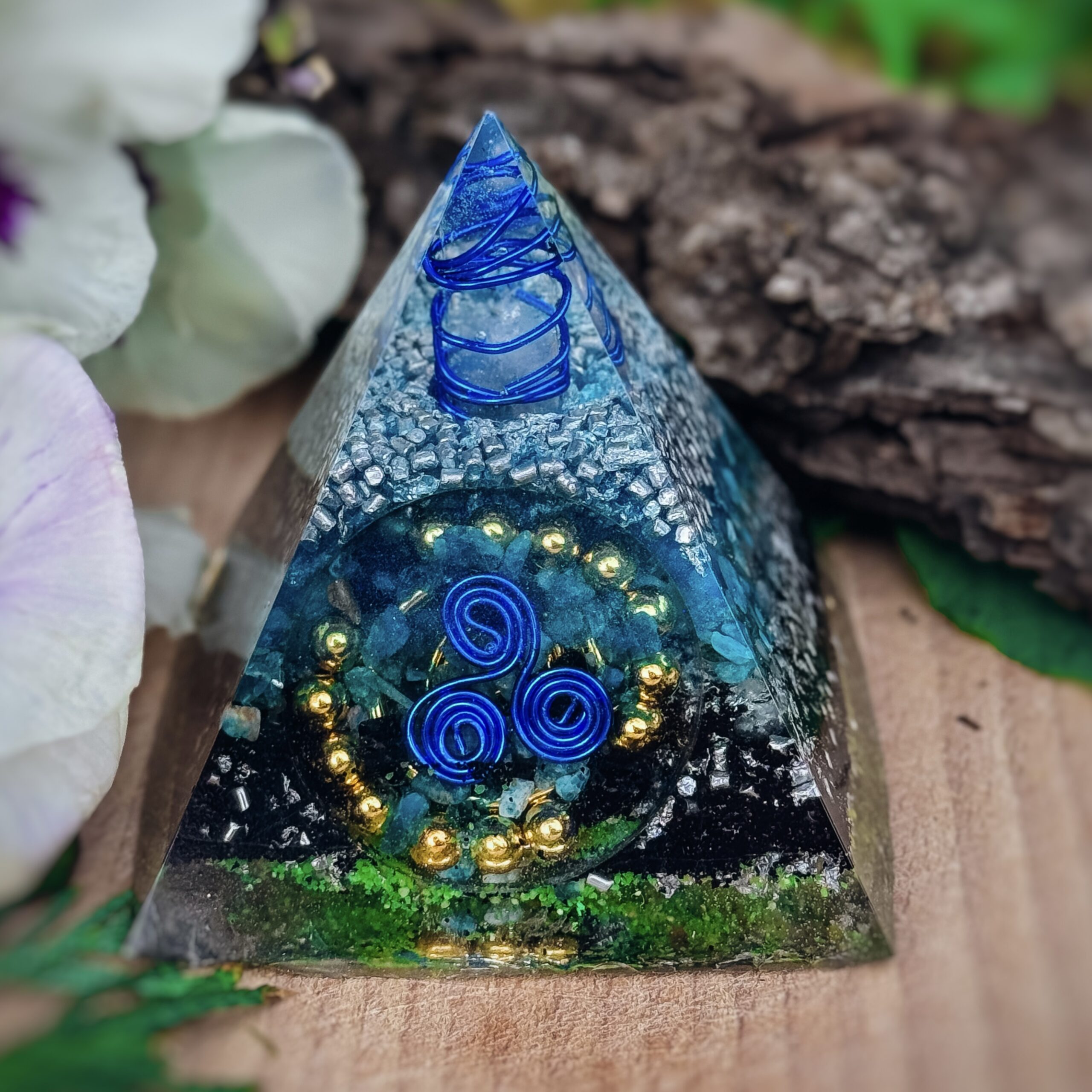 siniorgoniit-püramiidis Püramiidorgoniit - Image 1